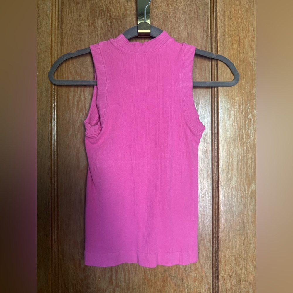 Pink tank - Picture 4 of 7